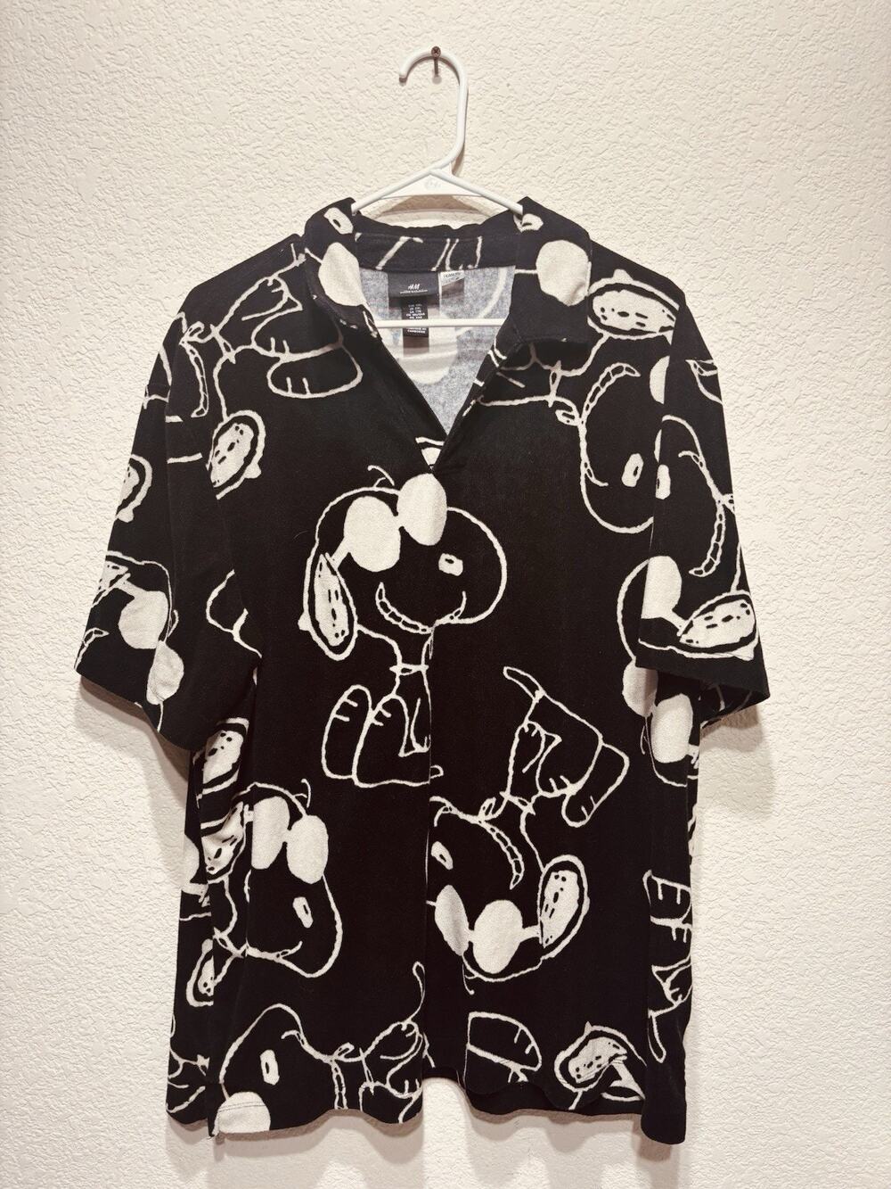 H&M X Peanuts Snoopy Shirt Mens XXL Black White Terry Cloth Cool AOP Summer